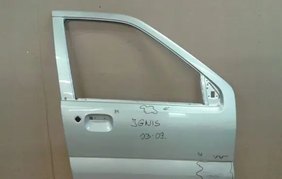 Suzuki Ignis Front door