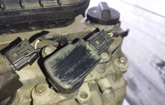 Honda Insight High voltage ignition coil cm11118 09109