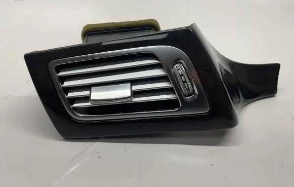 Mercedes-Benz CLS C218 X218 Dashboard air vent grill cover trim A2188300154
