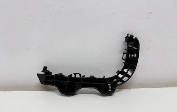 Suzuki Swift III Rear bumper mounting bracket 7182258L0