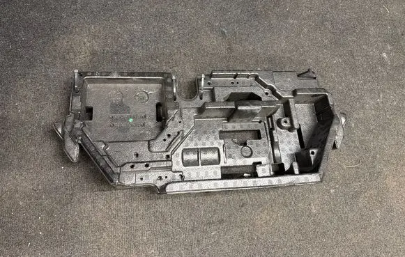 Chevrolet Camaro Trunk/boot floor carpet liner 84062435 15122190200 51210005679