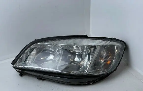 Opel Zafira A Headlight/headlamp 89100054