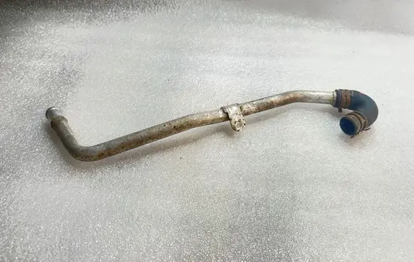 Volkswagen Touareg I Heater radiator pipe/hose 7L0819320C