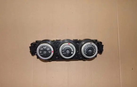 Mitsubishi Lancer VIII Climate control unit