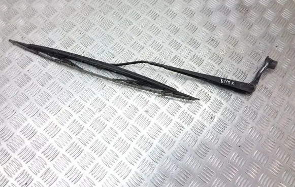 Chrysler 300M Front wiper blade arm