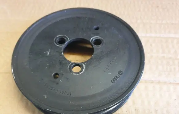 Audi A6 S6 C6 4F Water pump pulley 059121031L