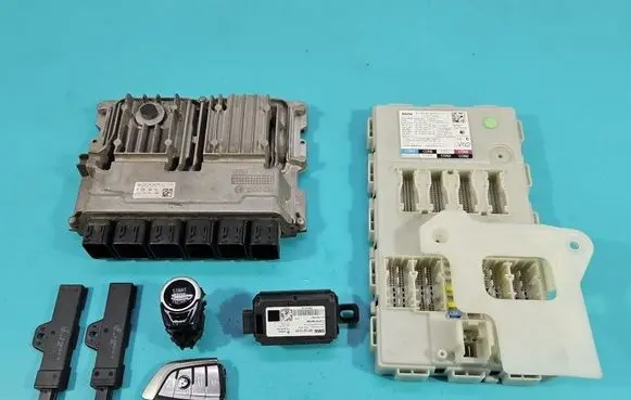 BMW 5 G30 G31 G38 Engine control unit/module ECU 8598154 IMPRK1550608