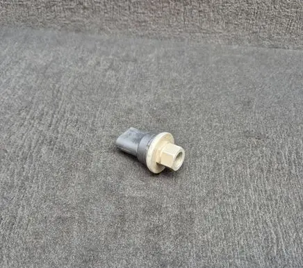 Audi A4 S4 B6 8E 8H Air conditioning (A/C) pressure sensor 8Z0959126 8E0959126 3R0959126