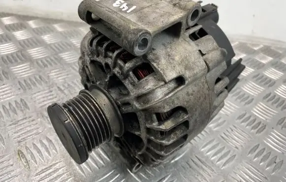 Mercedes-Benz C W204 Generator/alternator A0009063000 2608896A 310120480