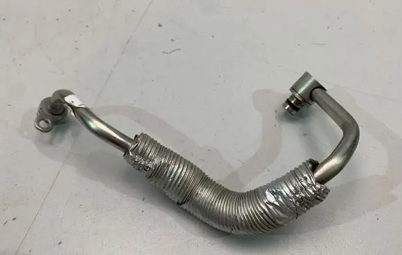 BMW 3 F30 F35 F31 Turbo turbocharger oiling pipe/hose 7643094