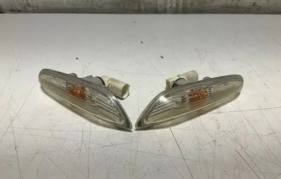 BMW 3 E92 E93 Front fender indicator light 7253325