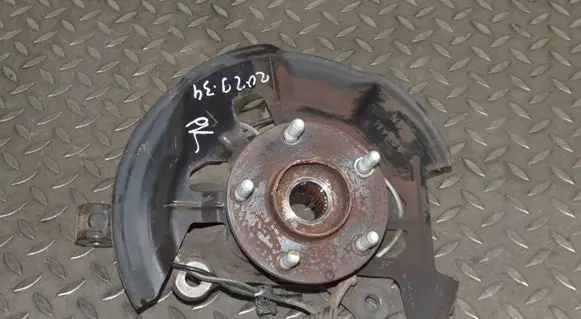 Mazda CX-5 Front wheel hub