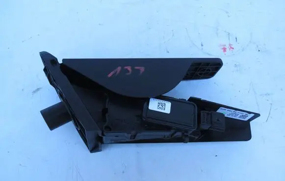 Volvo S90, V90 Accelerator throttle pedal 32269124 G1923200412 G1910150750
