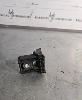 Opel Astra J Radiator mount bracket 13250318