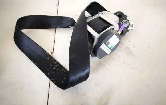 Skoda Octavia Mk2 (1Z) Front seatbelt 1z0857702a