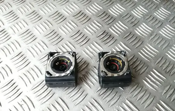 Opel Vectra C Headlight ballast module Xenon 5DD00831910