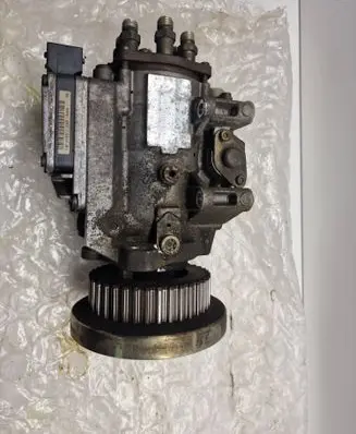 Audi A8 S8 D2 4D Fuel injection high pressure pump 059130106E