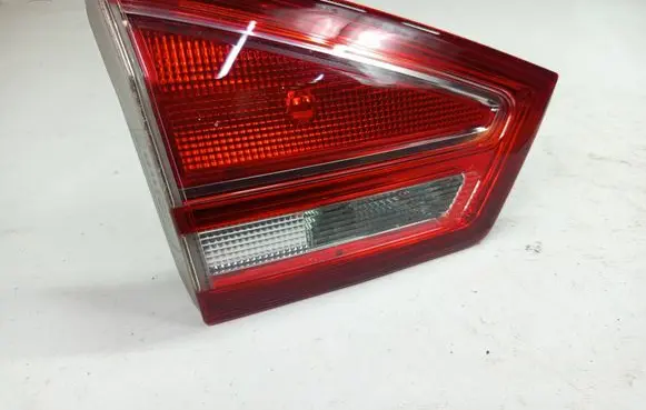 Ford B-MAX Rear/tail lights AV11-13A603-BG