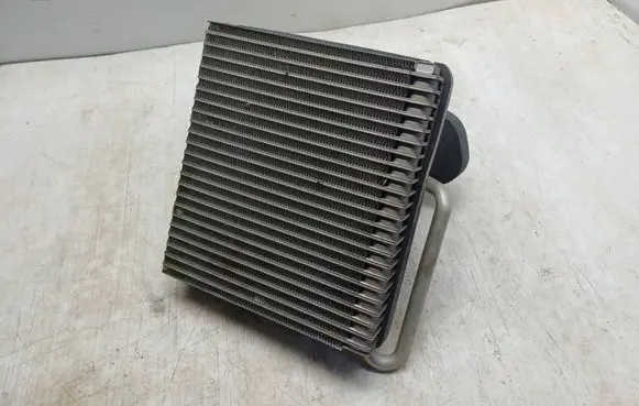 Opel Zafira B Air conditioning (A/C) radiator (interior) 7011211 324342