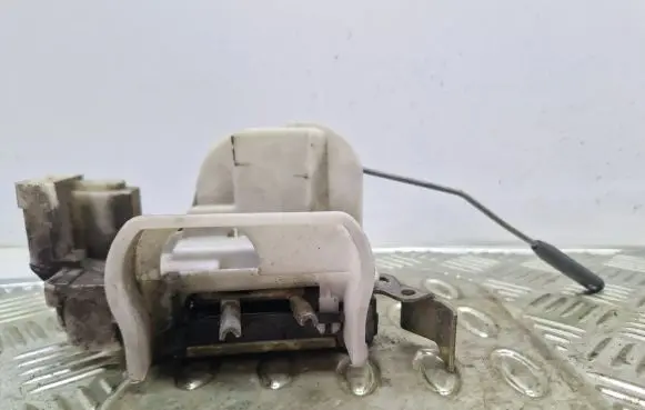 Fiat Punto (176) Front door lock B792
