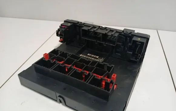Volkswagen PASSAT B6 Comfort/convenience module H54S2602 F005V00745 3C8937049E