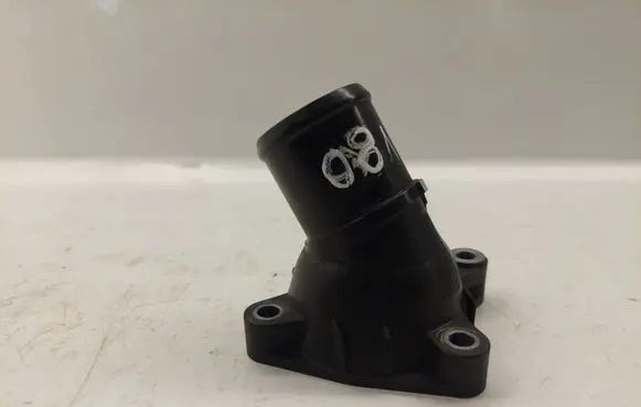 Toyota Corolla Verso AR10 Thermostat housing 163210R011