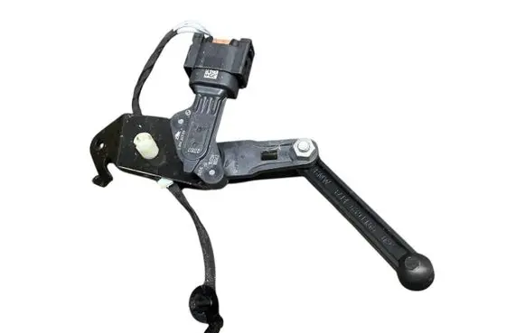Headlight/headlamp level sensor