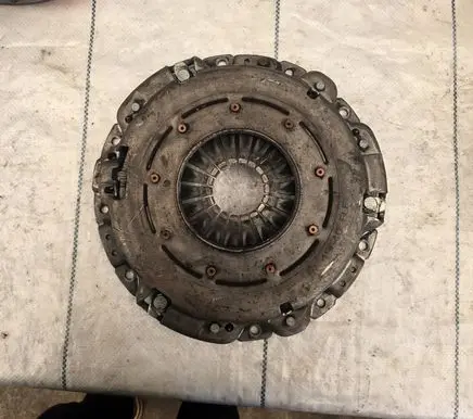Hyundai H-100 Pressure plate 