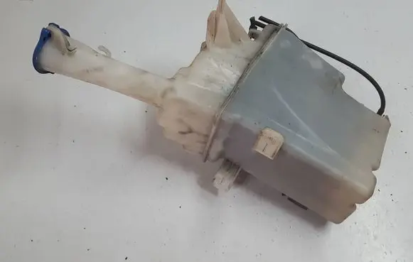 KIA Ceed Windshield washer fluid reservoir/tank 