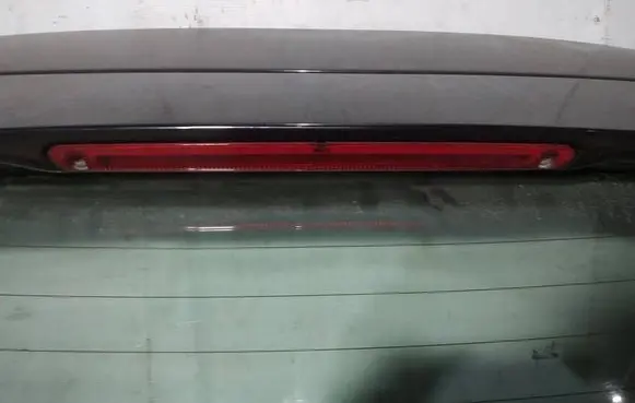 Ford Fiesta Third/center stoplight