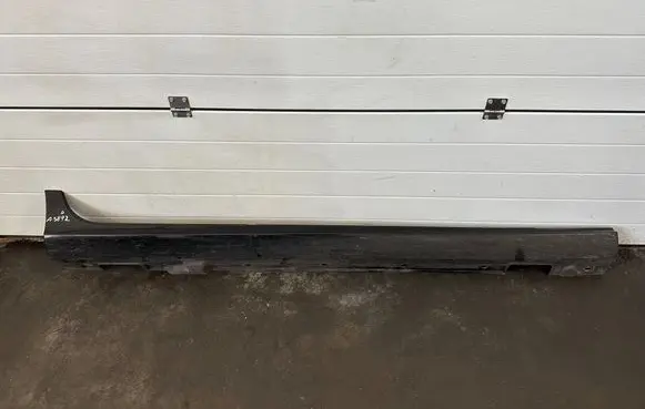 Mercedes-Benz CLS C218 X218 Sill A2186900440