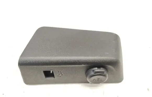 Opel Corsa F 12 V Socket (rear) 9830788880 39181484
