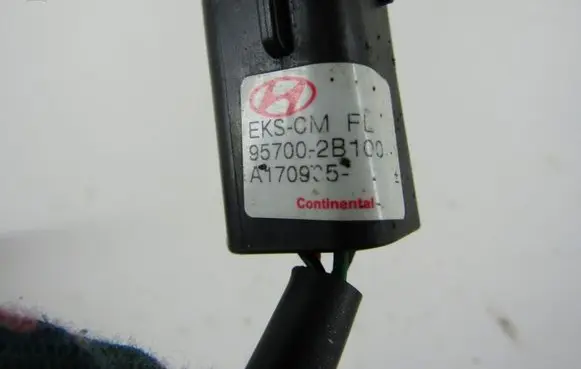 Hyundai Santa Fe Parking PDC sensor 957002b100