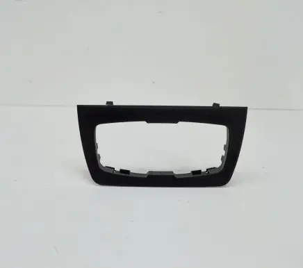 BMW 3 F30 F35 F31 Panel trim 9218531