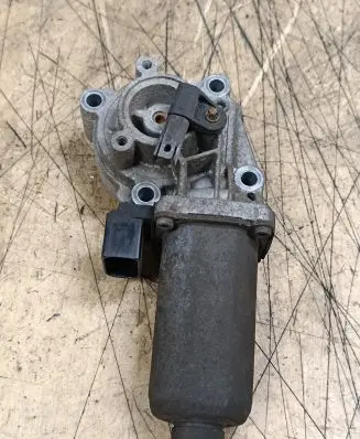 BMW X5 E53 Gearbox-reducer motor 8472227771 13774410 137744