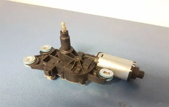 Volvo V70 Rear window wiper motor 53029212 30663891