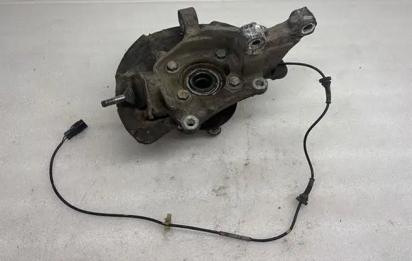 Volvo S60 Front wheel hub spindle knuckle 9461943
