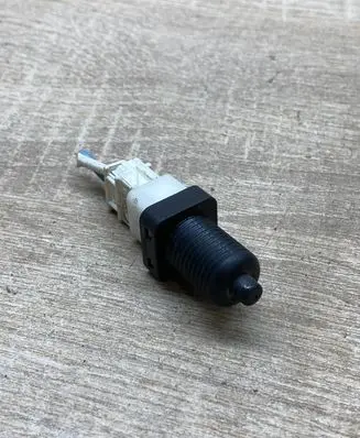 Peugeot 407 Brake pedal sensor switch 