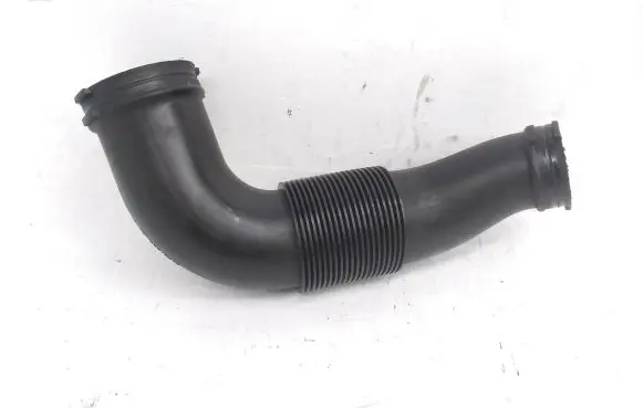 Audi Q7 4L Air intake duct part 4L0129628E