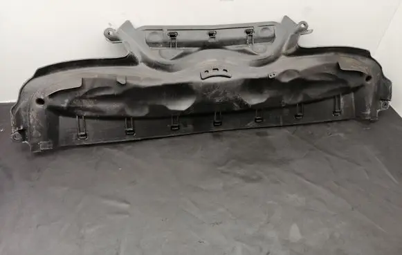 Mercedes-Benz E W211 Other engine bay part A2118800036