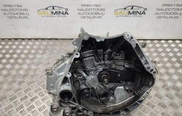 Manual 6 speed gearbox