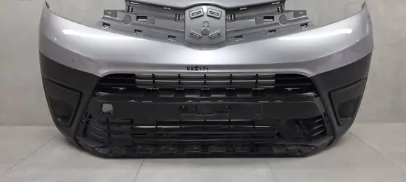 Toyota Proace Front bumper 9811847477