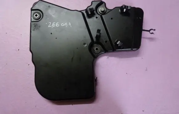 Volkswagen Touareg I Timing chain cover 266GBA