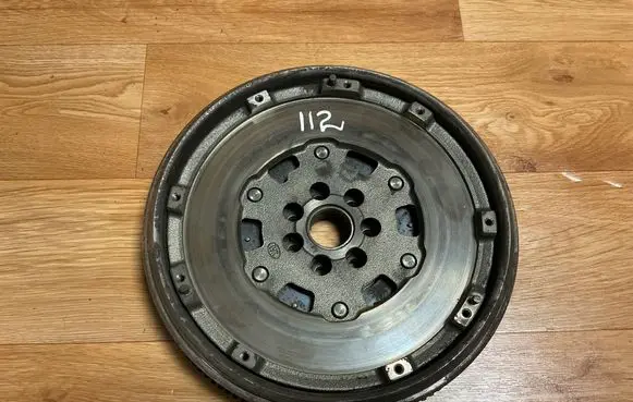 Renault Megane III Dual mass flywheel 302058286R