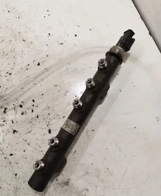 Citroen C4 II Fuel main line pipe 9684753080