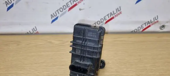 BMW 3 F30 F35 F31 Turbine electric control actuator 4933519411