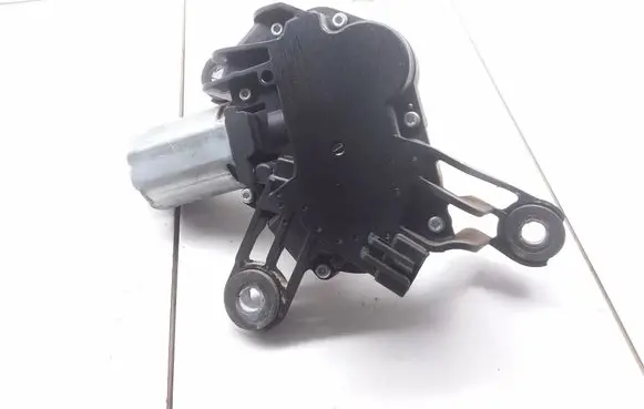 Opel Astra H Rear window wiper motor 13105981 0390201591