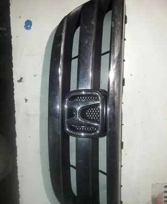 Honda FR-V Front bumper upper radiator grill