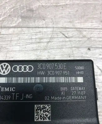 Volkswagen Touran I Gateway control module 3C0907530E 3C0907951