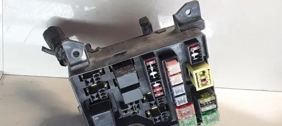 Volvo S40, V40 Fuse box set 953381 95338211